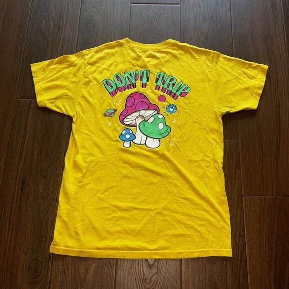 Eldon Don't Trip T Shirt Men Medium Yellow Mushrooms Psychedelic Festival Hippie - Picture 1 of 8
